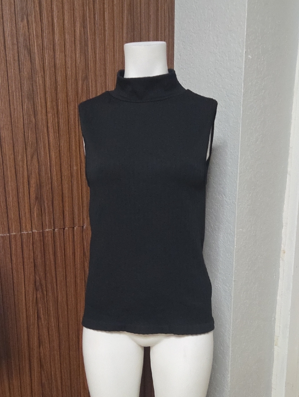 feathers Black Sleeveless Mock Neck Tank One Size [1528]